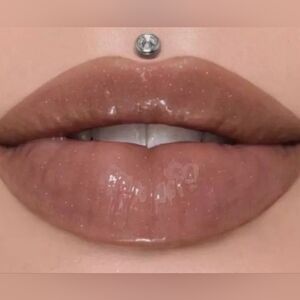 TABLE TOP Jeffree Star The Gloss